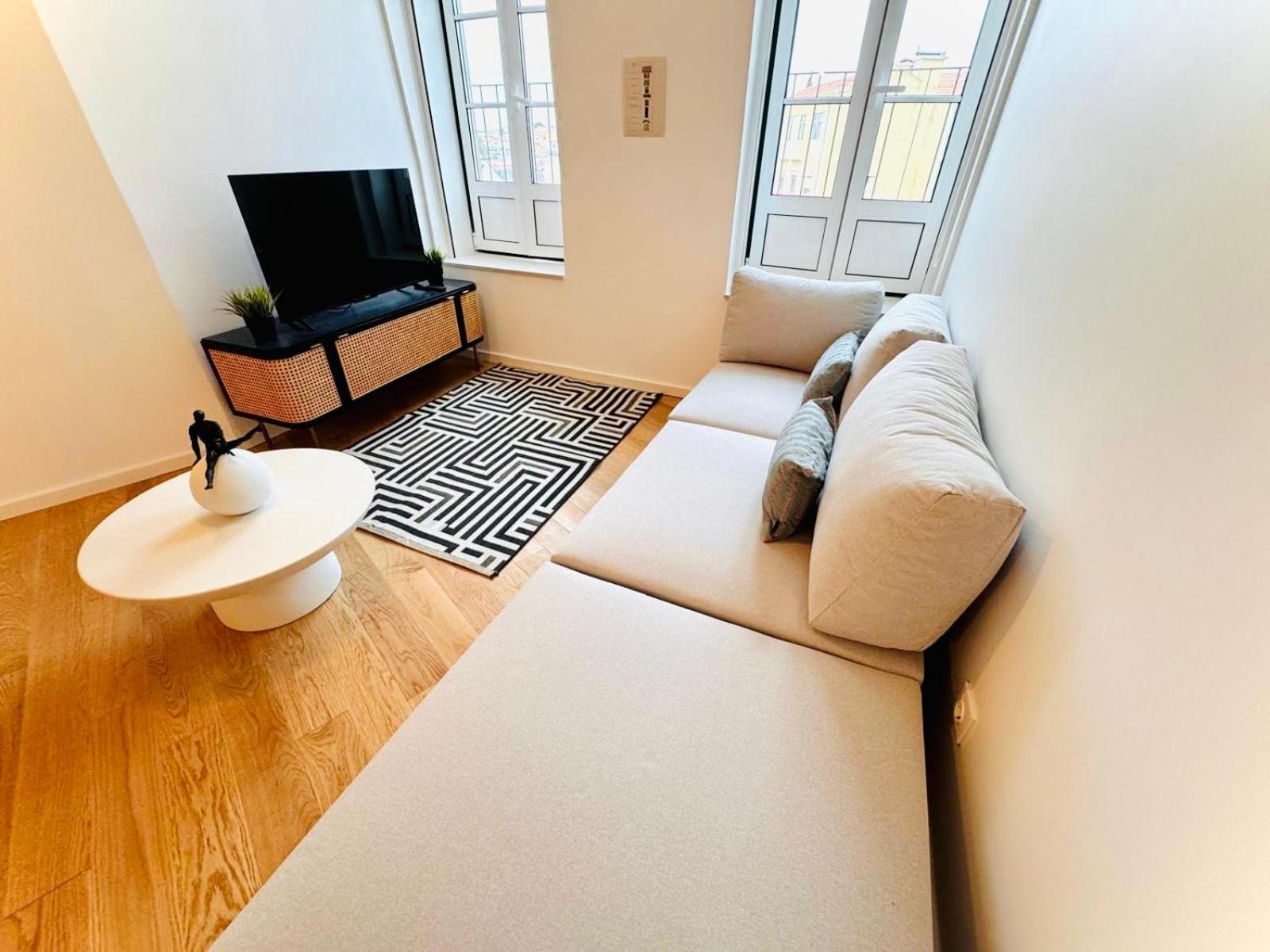 Lisbon Pink House II Beautiful 2 Bedroom Flat In City Center Exteriör bild