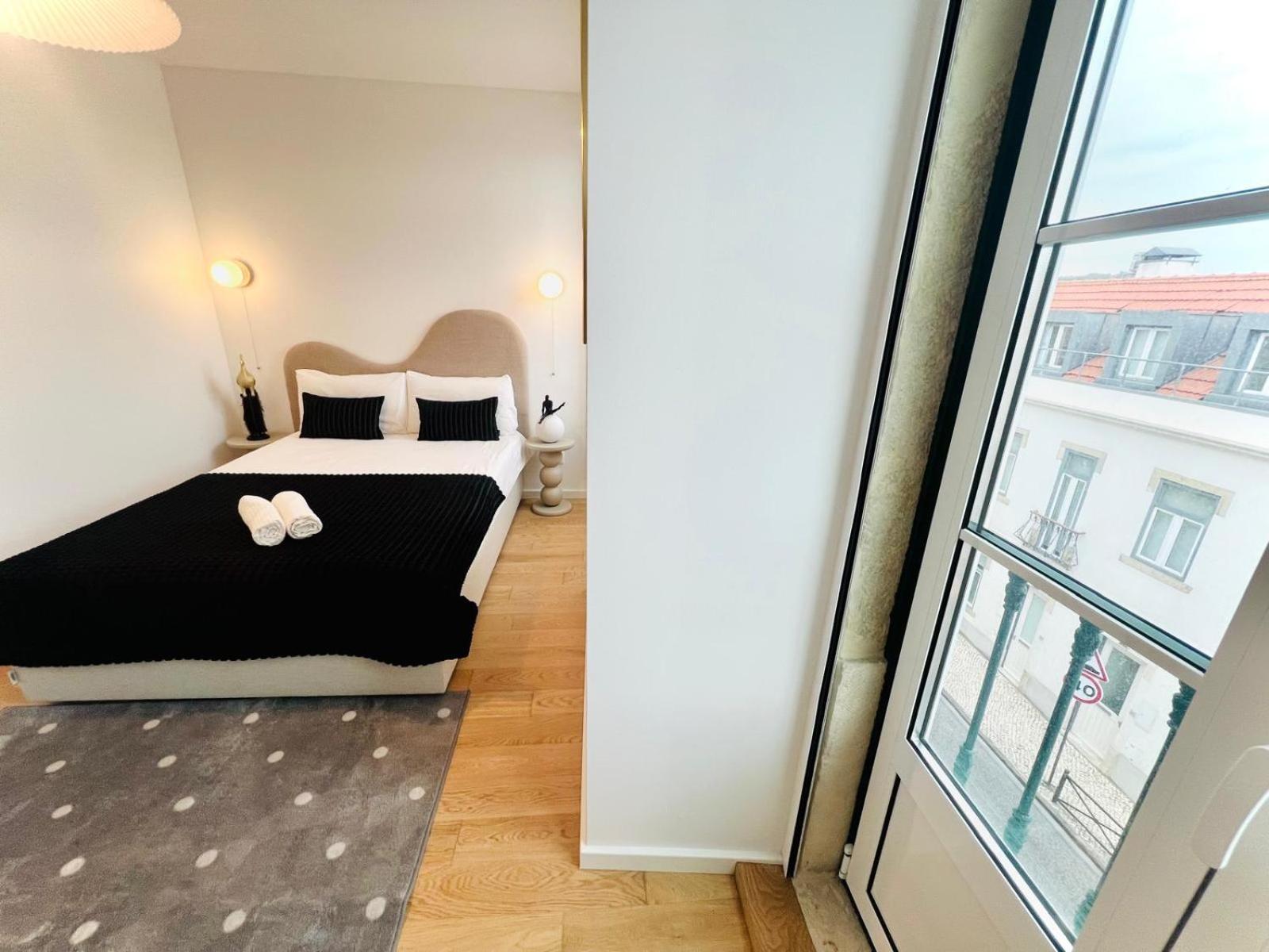 Lisbon Pink House II Beautiful 2 Bedroom Flat In City Center Exteriör bild
