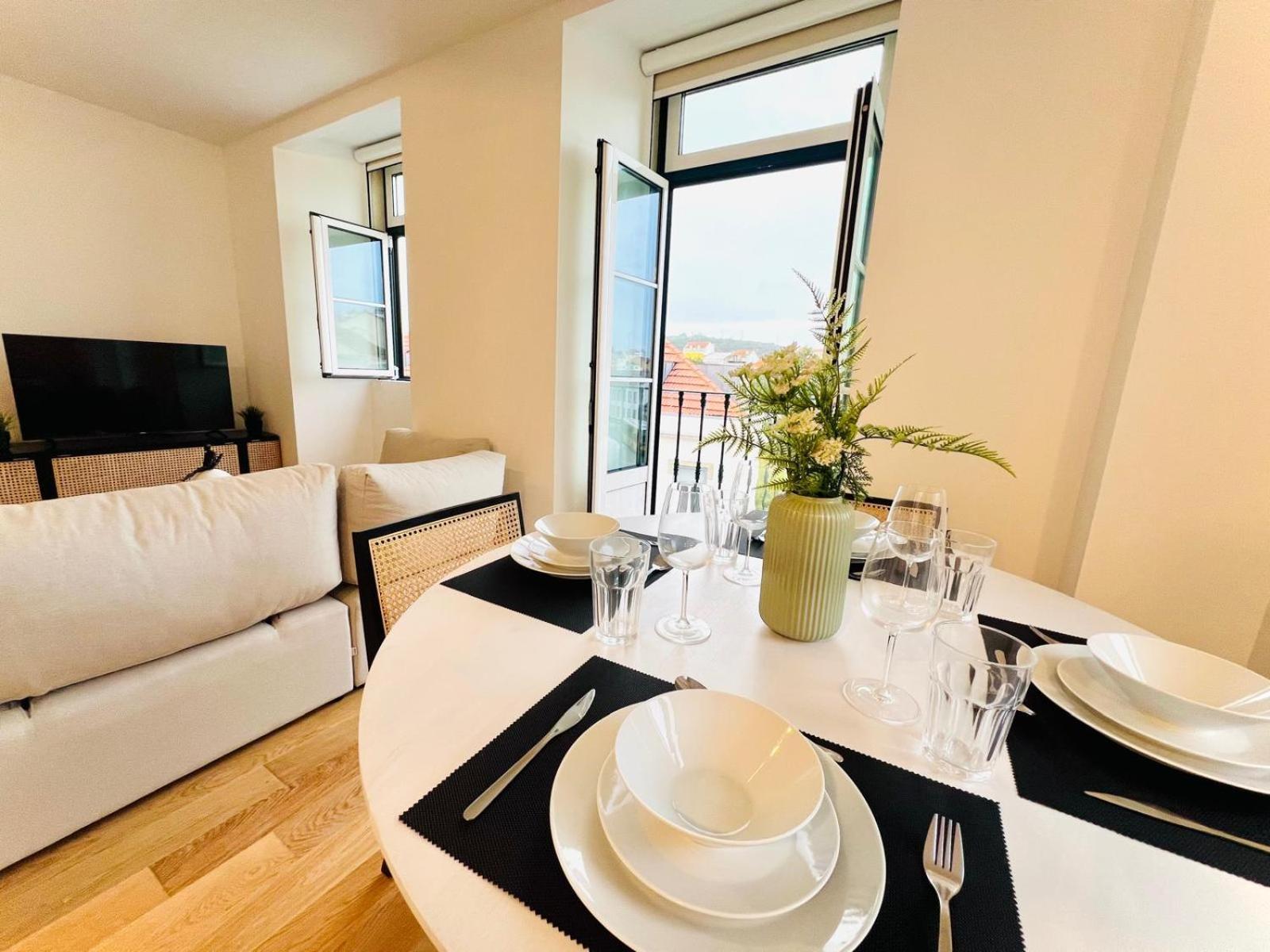 Lisbon Pink House II Beautiful 2 Bedroom Flat In City Center Exteriör bild