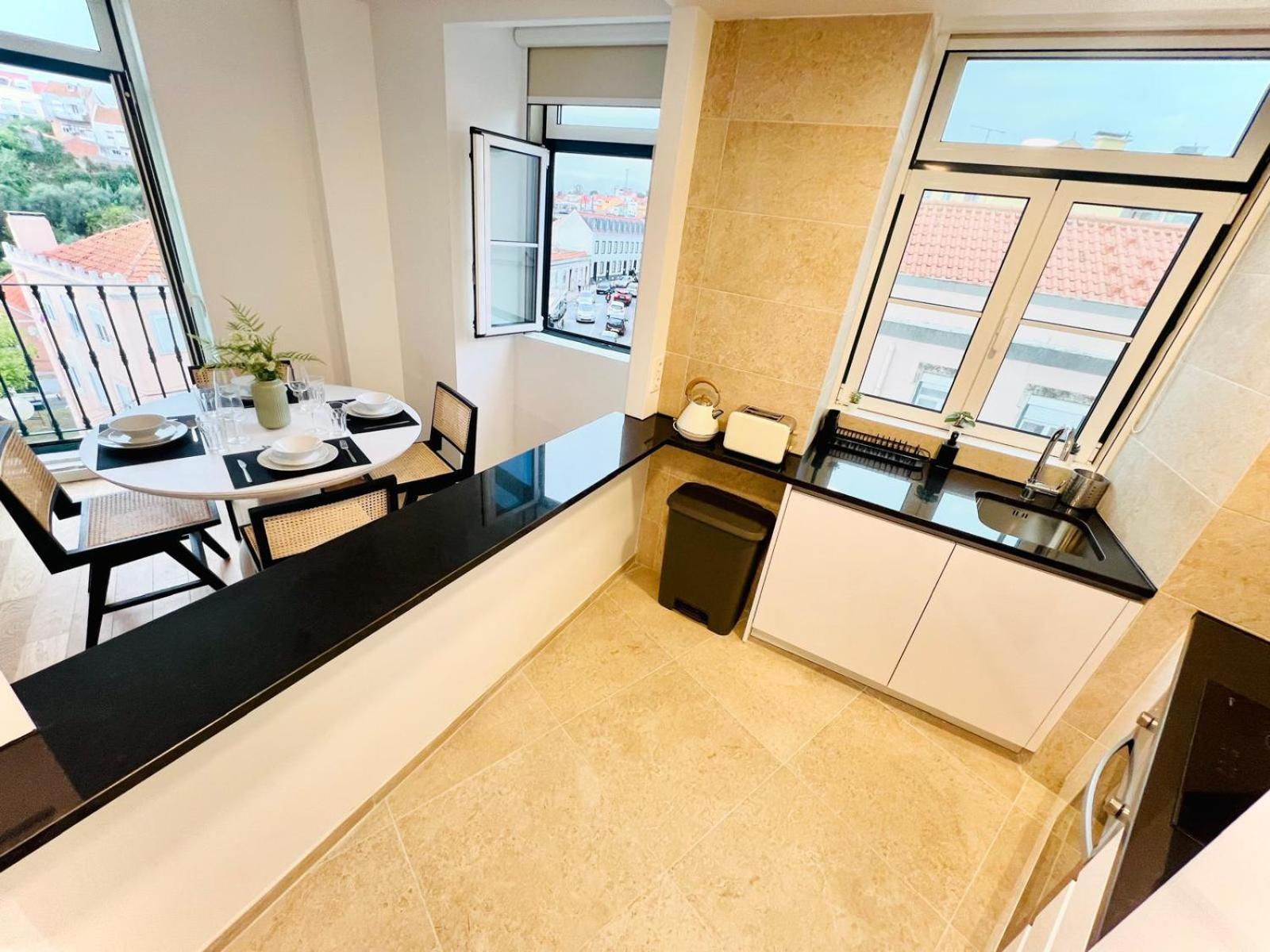 Lisbon Pink House II Beautiful 2 Bedroom Flat In City Center Exteriör bild