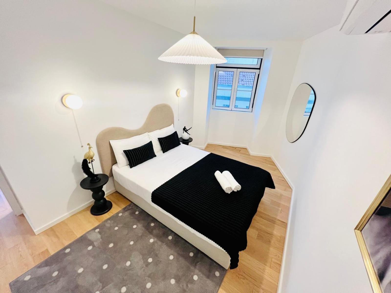 Lisbon Pink House II Beautiful 2 Bedroom Flat In City Center Exteriör bild