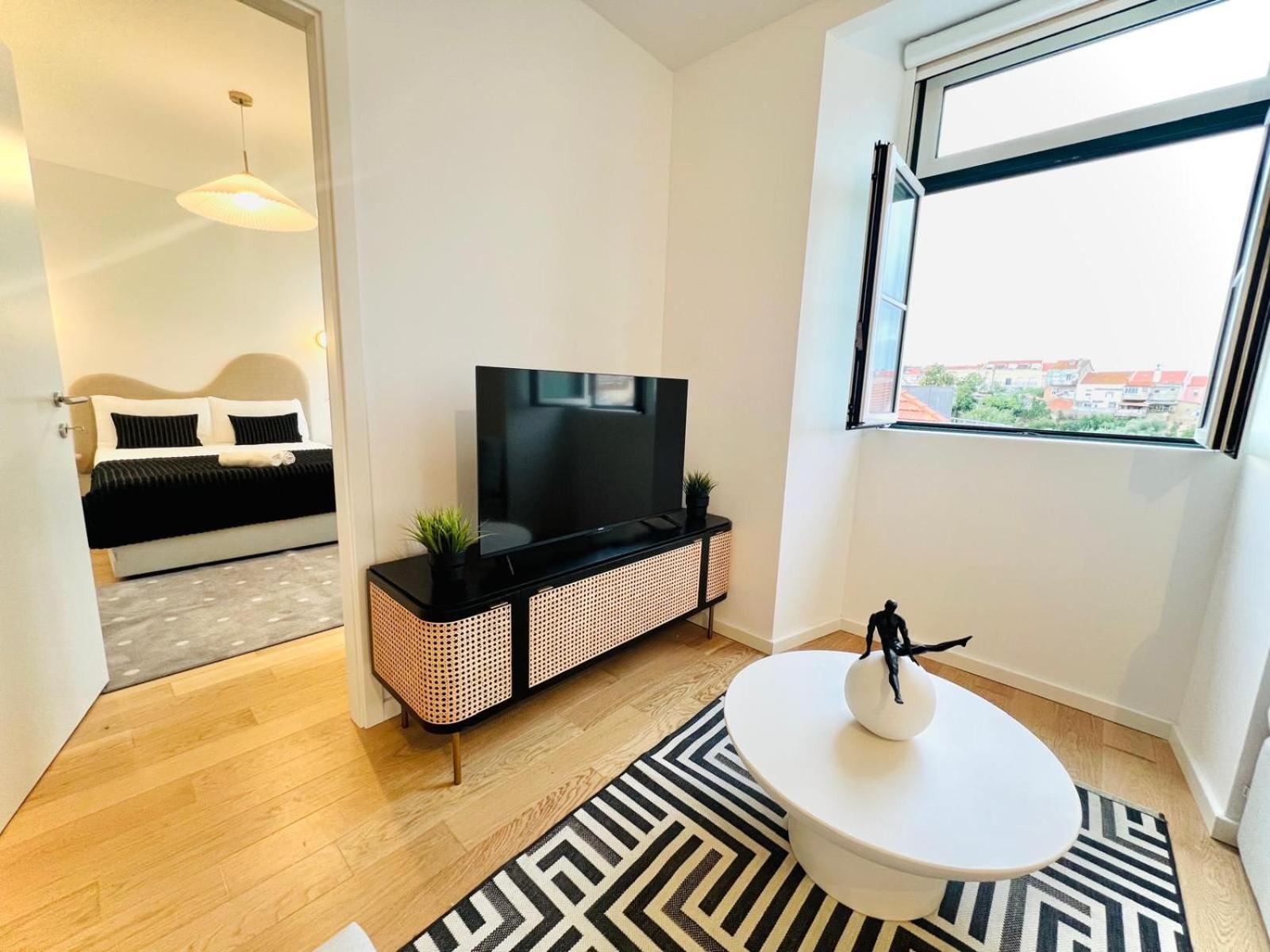 Lisbon Pink House II Beautiful 2 Bedroom Flat In City Center Exteriör bild