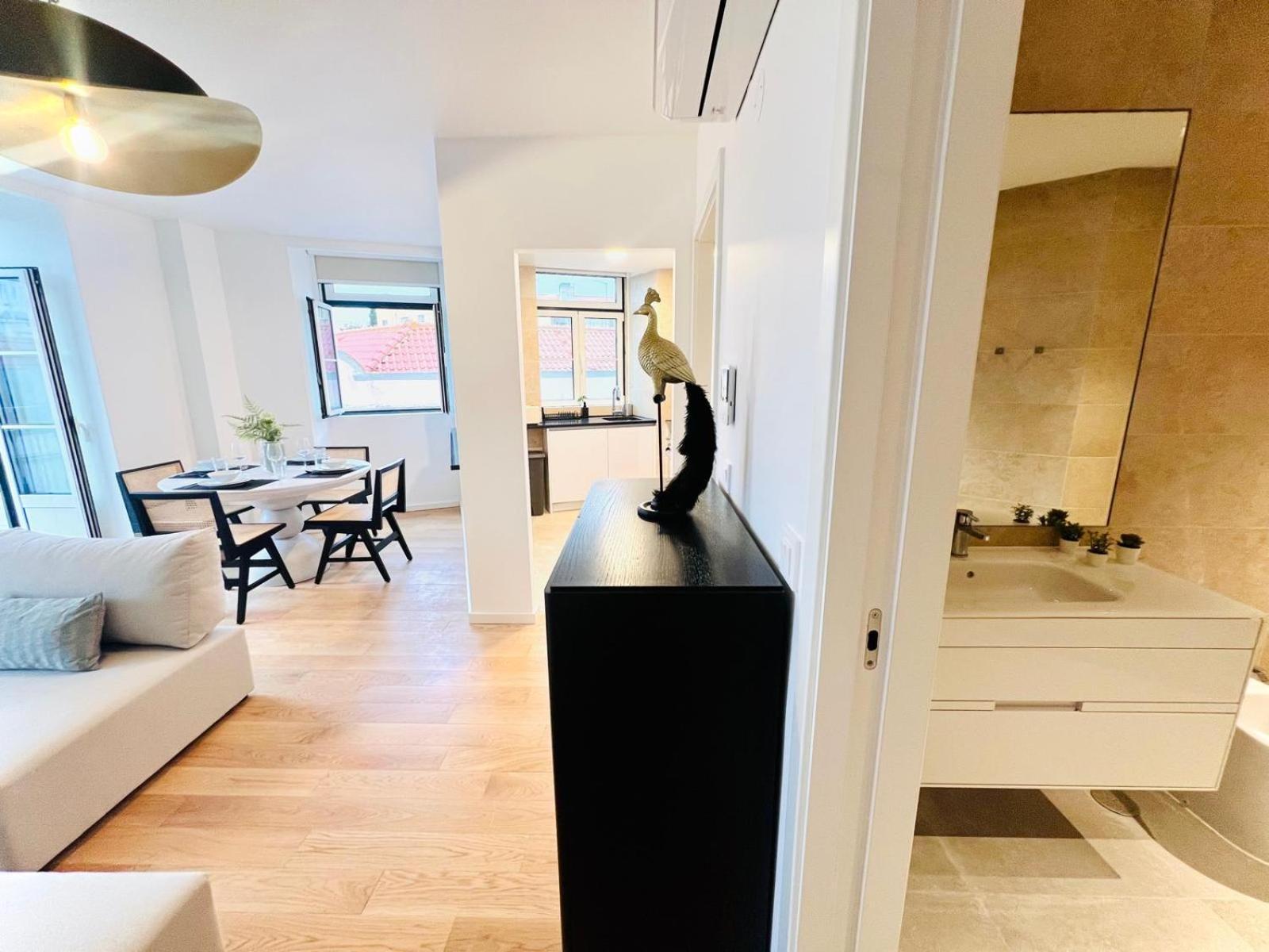 Lisbon Pink House II Beautiful 2 Bedroom Flat In City Center Exteriör bild